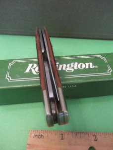 Remington Turkey Hunter Derlin Handle Knife Model R-7 Remington Turkey Hunter Derlin Handle Knife Model R-7