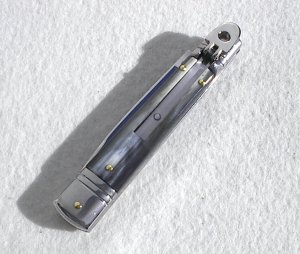 NOS AKC 8" CLASSIC SLIM LEVER LOCK SWEDGE BLADE, GENUINE BRAZILIAN HORN - MANIAGO ITALY
