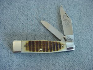 Vintage Queen(Crown) U.S.A., 1983, Etched, Pick-Bone  Handle Gunstock Pattern Pocket Knife