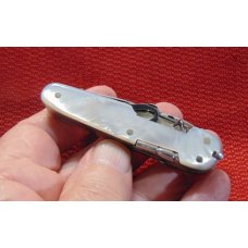 USED CONDITION H. CROMWELL CRITERION ( NEW YORK CITY ) MULTI-BLADE GENUINE PEARL KNIFE 1843-1860 USED CONDITION H. CROMWELL CRITERION ( NEW YORK CITY ) MULTI-BLADE GENUINE PEARL KNIFE 1843-1860