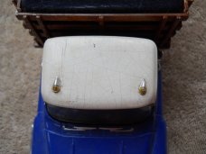 Case 62132 Small Canoe Knife / Lowe's Truck Case 62132 Small Canoe Knife / Lowe's Truck