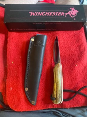 Winchester 871 S  7 1/2" Long Fat And Gnay Fixed Blade Knife With Black Leather Sheath In Box