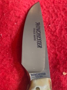 Winchester 871 S 7 1/2" Long Fat And Gnay Fixed Blade Knife With Black Leather Sheath In Box Winchester 871 S 7 1/2" Long Fat And Gnay Fixed Blade Knife With Black Leather Sheath In Box