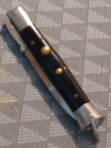8 3/4" Rizzuto Estileto Milano 8 3/4" Rizzuto Estileto Milano