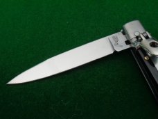AKC Italy Brazilian Cow Horn Lever Lock Switchblade MINT !