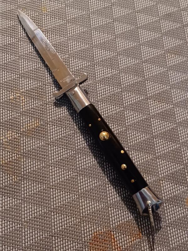 8 3/4" Rizzuto Estileto Milano 8 3/4" Rizzuto Estileto Milano