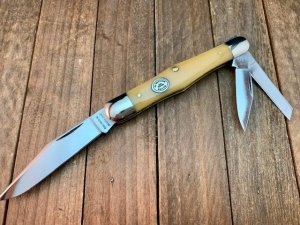 Moore Maker Split Backspring Whittler by Queen Smooth Yellow Bone 1999