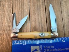 Moore Maker Split Backspring Whittler by Queen Smooth Yellow Bone 1999 Moore Maker Split Backspring Whittler by Queen Smooth Yellow Bone 1999