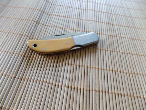 Used AL MAR-Hawk-Seki Japan Knife lockback 