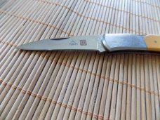 Used AL MAR-Hawk-Seki Japan Knife lockback 