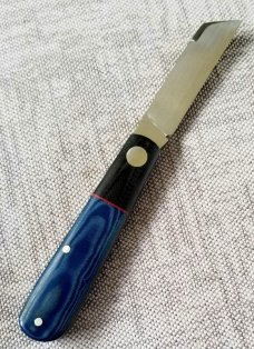MDK Sheepsfoot Barlow,3.5" Blue linen Micarta black g10 bolsters & shield.red liners..N690,coa pouch MDK Sheepsfoot Barlow,3.5" Blue linen Micarta black g10 bolsters & shield.red liners..N690,coa pouch