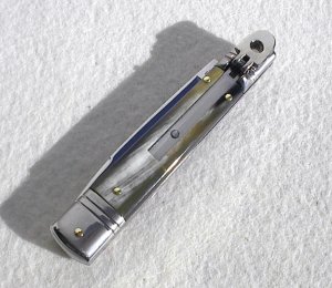 NOS AKC 8" CLASSIC SLIM LEVER LOCK SWEDGE BLADE, GENUINE BRAZILIAN HORN MANIAGO ITALY