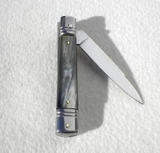 NOS AKC 8" CLASSIC SLIM LEVER LOCK SWEDGE BLADE, GENUINE BRAZILIAN HORN MANIAGO ITALY