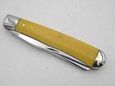 Queen Cutlery #19A Trapper: 4 1/8” closed, circa 1974, etched blade, amber handles Queen Cutlery #19A Trapper: 4 1/8” closed, circa 1974, etched blade, amber handles