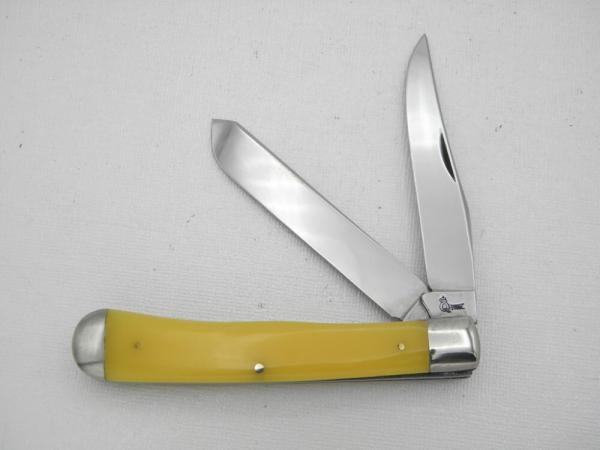 Queen Cutlery #19A  Amber Handled Trapper:  4 1/8” closed, circa 1960s, Q STEEL, amber handles