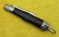 Yukon Swell-Center Hunting Knife by Joseph Kirby & Sons Sheffield. ............................(820)