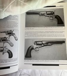 SERVIC HANDGUNS BOOK