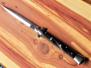 Frank Beltrame 11″ Buffalo Horn Bayonet Switchblade