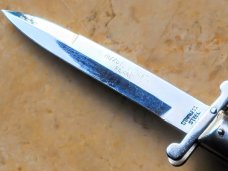 Vintage Authentic “Rizzuto Estileto Milano" Black 8-3/4" Knife Swing Guard