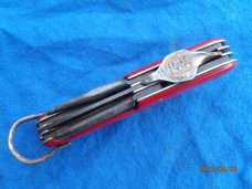 Schrade Walden Officers Knife 906 Stainless w/ Can Piercer Schrade Walden Officers Knife 906 Stainless w/ Can Piercer