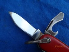 Schrade Walden Officers Knife 906 Stainless w/ Can Piercer Schrade Walden Officers Knife 906 Stainless w/ Can Piercer