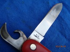 Schrade Walden Officers Knife 906 Stainless w/ Can Piercer Schrade Walden Officers Knife 906 Stainless w/ Can Piercer