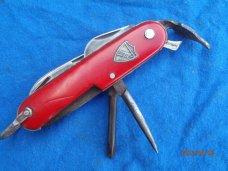 Schrade Walden Officers Knife 906 Stainless w/ Can Piercer Schrade Walden Officers Knife 906 Stainless w/ Can Piercer
