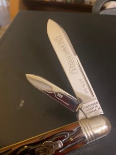 Schatt & Morgan Red Berry Worm Groove Handle File & Wire Tested 042229 Ats-34 Blades & Fluted Bolste Schatt & Morgan Red Berry Worm Groove Handle File & Wire Tested 042229 Ats-34 Blades & Fluted Bolste