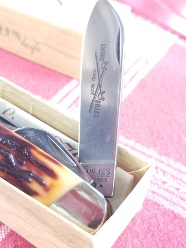 Camillus Cutlery Co.  #97 Scout 