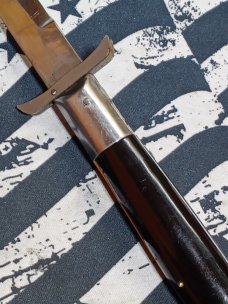 11" vintage rizzuto estilleto milano. Single pin batwing. 11" vintage rizzuto estilleto milano. Single pin batwing.