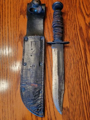 Vietnam Era Camillus (kabar) Knife 
