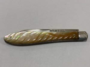 Antique STERLING SILVER - MOTHER OF PEARL - FRUIT KNIFE. GEORGE UNITE 1870