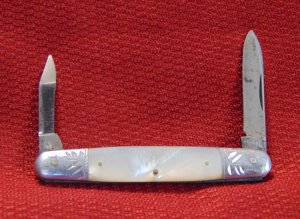USED CONDITION VINTAGE WALDEN KNIFE CO. PEARL FLORIAL ALUMINUM BOLSTER KNIFE 1874-1923