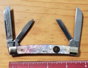 *RARE!!* HEN and ROOSTER ~Medium 4 Blade Congress ~ *Pink Ice* ~ 2000 MILLENNIUM EDITION 