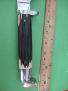 Queen Imitation Winter Botton Bone Fixed Blade Model # 75 Queen Imitation Winter Botton Bone Fixed Blade Model # 75