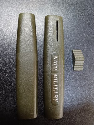 Nato military scale set and button 