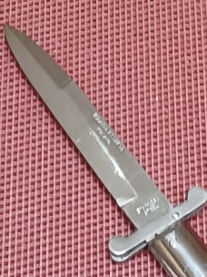 8 3/4" Rizzuto Estileto Milano 8 3/4" Rizzuto Estileto Milano
