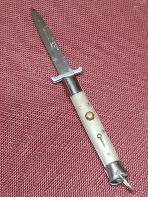 8 3/4" Very rare light green perlex Rizzuto Estileto Milano 
