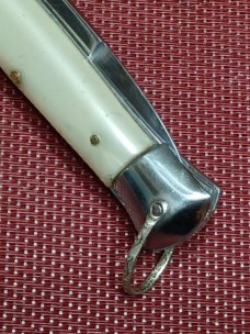 8 3/4" Very rare light green perlex Rizzuto Estileto Milano 8 3/4" Very rare light green perlex Rizzuto Estileto Milano