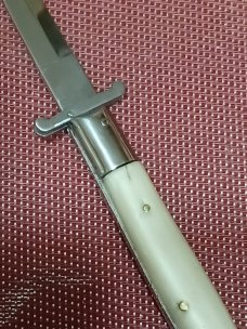 8 3/4" Very rare light green perlex Rizzuto Estileto Milano 8 3/4" Very rare light green perlex Rizzuto Estileto Milano