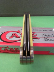 Case XX 1995 Yellow Delrin Trapper Pattern # 3254 CV Case XX 1995 Yellow Delrin Trapper Pattern # 3254 CV