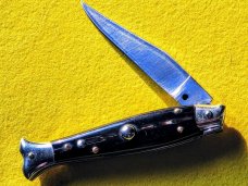 Fishtail Automatic Knife