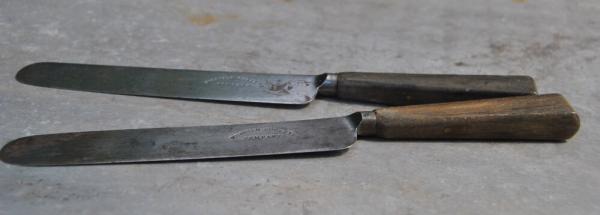 Meriden Cutlery Co. Civil War Era Cutlery Knives (Pair) Horn Handles Forged Blades 8" OAL Pinned