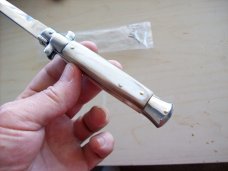 Renzo Beltrame 9 inch Honey Horn Stiletto Bayo Swivel Bolster Brand New Renzo Beltrame 9 inch Honey Horn Stiletto Bayo Swivel Bolster Brand New