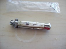 Renzo Beltrame 9 inch Honey Horn Stiletto Bayo Swivel Bolster Brand New Renzo Beltrame 9 inch Honey Horn Stiletto Bayo Swivel Bolster Brand New