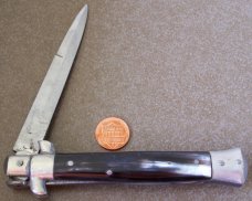 Vintage G.C.CO. / ITALY manual lockback STILETTO KNIFE w/ cream brown & black HORN handle scales Vintage G.C.CO. / ITALY manual lockback STILETTO KNIFE w/ cream brown & black HORN handle scales