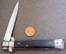 Vintage lockback MADE IN ITALY manual STILETTO KNIFE w/ cream brown & black HORN handle scales Vintage lockback MADE IN ITALY manual STILETTO KNIFE w/ cream brown & black HORN handle scales