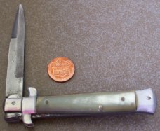Vintage ROMO ITALY manual STILETTO folding KNIFE w/ green & brown HORN handle scales Vintage ROMO ITALY manual STILETTO folding KNIFE w/ green & brown HORN handle scales