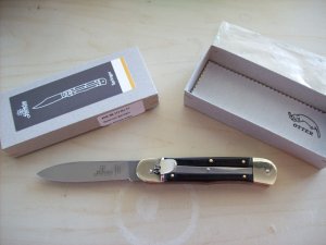 Hubertus Knife Solingen, Germany Large Size 11 Exotic Rosewood NIB