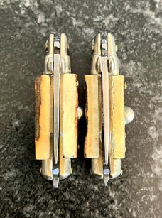2 Miniature Switchblade Knives, Vertical INOX & INOX over ITALY Marks, Older Style, Stag Handles 2 Miniature Switchblade Knives, Vertical INOX & INOX over ITALY Marks, Older Style, Stag Handles